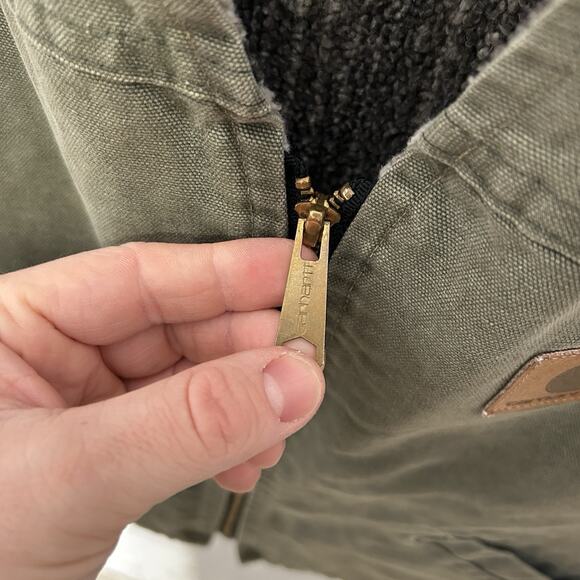 Vintage Carhartt Aztec Pile-Lined Vest “Olive Green” VP166 - Picture 5 of 7